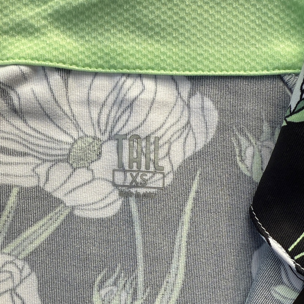 ⛳️NWT Tail Black Floral 1/4 Zip Top - Picture 2 of 8